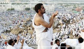 الحج بدون قرعة، السياحة تبدأ تلقي طلبات الشركات للاشتراك في البرنامج الجديدالإثنين 13/نوفمبر/2023 - 10:16 ص
بدأت غرفة شركات السياحة تلقي طلبات شركات السياحة الراغبة في الاشتراك في البرنامج الجديد لقرعة الحج السياحي والذي سيتم تنظيمه لأول مرة بدون قرعة.