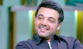 "يندر تكراره".. عمرو محمود ياسين ينعى أشرف عبدالغفور