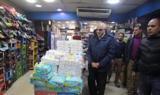 محافظ الجيزة: اتخاذ الإجراءات القانونية حيال محتكري السلع الغذائيةالخميس 01/فبراير/2024 - 03:27 م
محافظ الجيزة يتفقد عددا من السلاسل التجارية ومنافذ بيع السلع بفيصل والهرم للاطمئنان على توافر المنتجات الأساسية بأسعار مناسبة