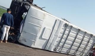 ارتفاع عدد مصابى انقلاب أتوبيس بطريق المطرية بورسعيد إلى 23 ومصرع فتاة