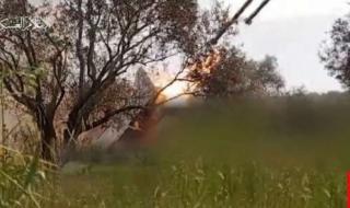 "القسام" نشرت مشاهد لإطلاق رشقات صاروخية من جنوب لبنان باتجاه مواقع وثكنات إسرائيلية