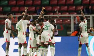 منتخب مصر بالأحمر وبوركينا بالأخضر بتصفيات المونديالالأربعاء 05/يونيو/2024 - 03:00 م
ويقع منتخبا مصر وبوركينا فاسو ضمن منافسات المجموعة الأولى في تصفيات قارة أفريقيا المؤهلة إلى كأس العالم 2026 برفقة مصر، وجيبوتي وسيراليون.