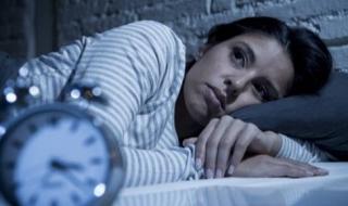 كيف يساعدك النوم في الظلام على الوقاية من مرض السكرى؟