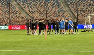 أجواء من المرح تسيطر على مران العين الإماراتي استعدادا لمباراة الأهلي (فيديو)الإثنين 28/أكتوبر/2024 - 09:26 م
رصدت عدسة فيتو جانب من مران فريق العين الإماراتي استعدادا لمواجهة الأهلي المقرر أن تجمع الفريقين غدا الثلاثاء بإستاد القاهرة الدولي، في ربع نهائي بطولة كأس إنتركونتيننتال 2024