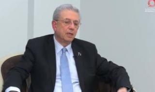 مصطفى
      البرغوثى
      يثمّن
      دور
      مصر
      فى
      إفشال
      مخطط
      تهجير
      الفلسطينيين
      من
      غزة..
      فيديو