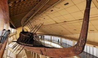 شاهد..
      مراكب
      الشمس
      عمرها
      أكثر
      من
      4600
      عام
      تزين
      المتحف
      المصري
      الكبير