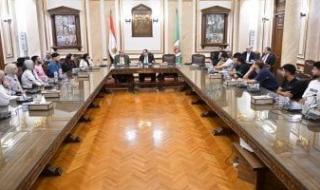 6
      قرارات
      مهمة
      لرئيس
      جامعة
      القاهرة
      بعد
      لقائه
      مع
      طلاب
      كلية
      التجارة