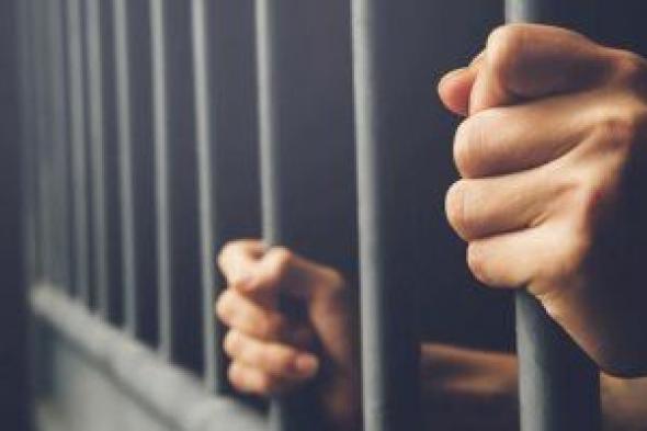 اشتركوا في تجارة العملة.. قاضى المعارضات يجدد حبس 3 متهمين بتجارة النقد الأجنبي