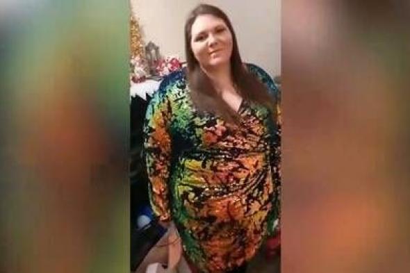 شاهدت كيف أصبحت.. بريطانية تفقد أكثر من 100 كغ في 18 شهرا (فيديو)