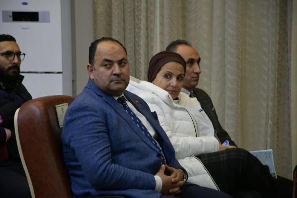 وزير الشباب والرياضة يشهد حفل تخريج الدفعة الأولى من المعدين النفسيينالثلاثاء 14/فبراير/2023 - 10:52 م
شهد الدكتور أشرف صبحي وزير الشباب والرياضة، حفل تخريج الدفعة الأولي من برنامج المعدين النفسيين، والذي نفذته الإدارة المركزية للطب الرياضي بوزارة الشباب والرياضة.
