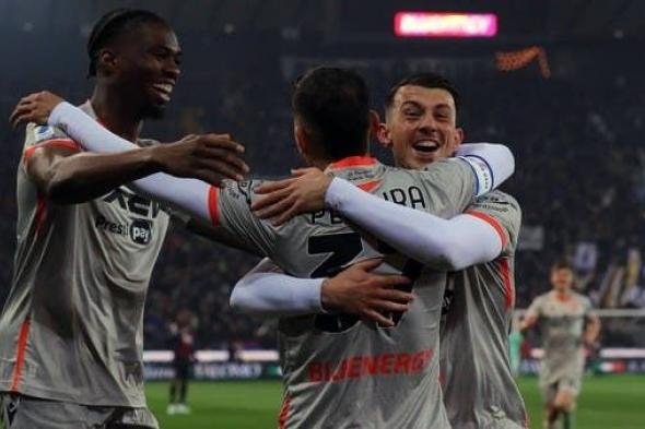 أودينيزي يعاقب ميلان بثلاثيةفاز فريق أودينيزي على ضيفه ميلان 3 - 1 خلال المباراة التي جمعتهما يوم السبت في الجولة السابعة والعشرين من الدوري الإيطالي لكرة القدم، والتي شهدت أيضا ...