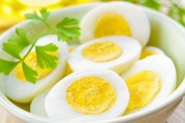 ماذا يحدث في جسمك عند تناول البيض في وجبة السحور؟