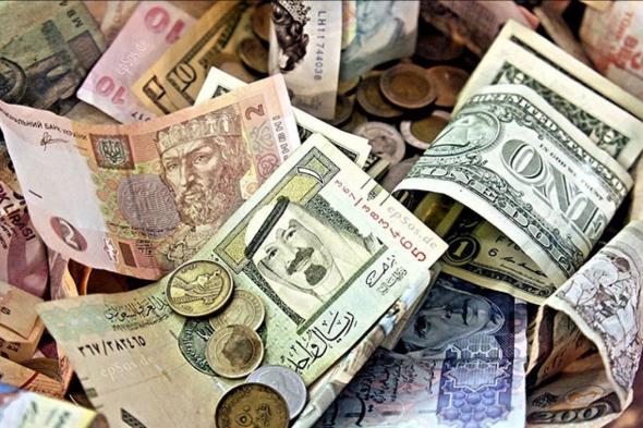 أسعار العملات العربية والأجنبية اليوم الأربعاء 29-3-2023 في ختام التعاملاتالأربعاء 29/مارس/2023 - 11:30 م
شهد سعر الجنيه المصري، حالة من الارتفاع أمام بعض العملات الأجنبية والعربية، والتراجع أمام العملات الأخرى في نهاية تعاملات اليوم الأربعاء 29 مارس 2023