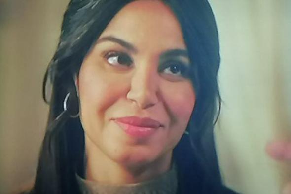 نسرين أمين تتضامن مع عائلة الديب ضد رياض الخولى.. تفاصيل الحلقة 12من مسلسل "بابا المجال "