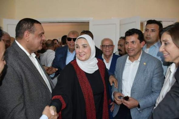 أشرف صبحي يشهد لقاء مبادرة ساند لتشجيع الشباب على مواجهة التغيرات المجتمعيةالخميس 27/أبريل/2023 - 10:33 م
افتتح الدكتور أشرف صبحي وزير الشباب والرياضة الملعب المطور بنادي نجمة سيناء بمحافظة شمال سيناء ،اليوم الخميس، ضمن زيارته الميدانية التى يقوم بها للمحافظة فى إطار الاحتفالات بعيد تحرير سيناء.