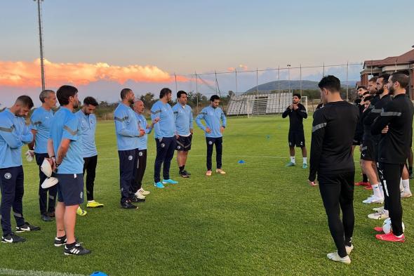 أحمد حسن: عودة أحمد توفيق لبيراميدز لو حدثت في الأهلي والزمالك لكانت كارثةالإثنين 01/مايو/2023 - 10:35 م
بيراميدز، علق أحمد حسن نجم منتخب مصر السابق علي ان ما يحدث في فرق بيراميدز من الصعب حدوثه في اي نادي أخر