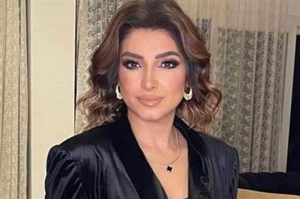 روجينا تخطف الانظار بأحدث إطلالة