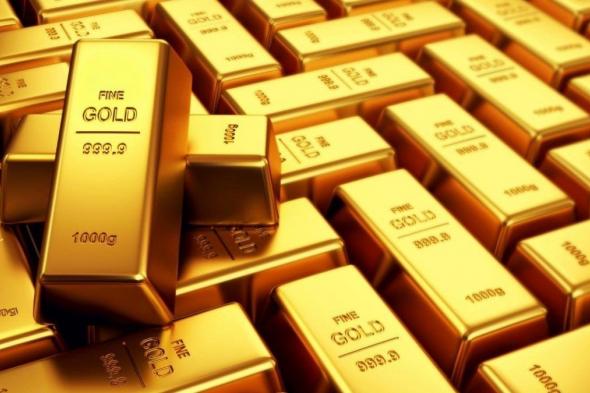 أسعار الذهب اليوم في ختام التعاملات، المعدن الأصفر يرتفع 10 جنيهاتالإثنين 05/يونيو/2023 - 10:07 م
سوق الذهب في مصر، ننشر أسعار الذهب اليوم الإثنين، حيث شهدت الأسعار ارتفاعا من جديد بقيمة ١٠ جنيهات في التعاملات المسائية. سعر جرام الذهب عيار 24 وبلغ سعر جرام الذهب عيار 24 في السوق المحلي 2685 جنيهًا. سعر الذهب عيار 21 وسجل سعر جرام الذهب عيار 21 نحو 2350 جنيهًا. سعر جرام الذهب عيار