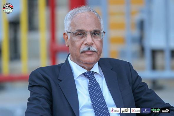 رئيس اتحاد الكرة يفشل في إقناع الأندية الرافضة لتطبيق دوري المحترفينالأربعاء 21/يونيو/2023 - 10:37 م
عقد جمال علام رئيس اتحاد الكرة إجتماعا اليوم الأربعاء مع عدد كبير من أندية دوري القسم الثاني الرافضة لتطبيق دوري المحترفين بداية من الموسم المقبل