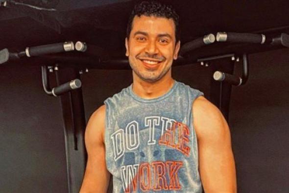 محمد أنور يعيش حالة من النشاط الفني في موسم عيد الأضحى