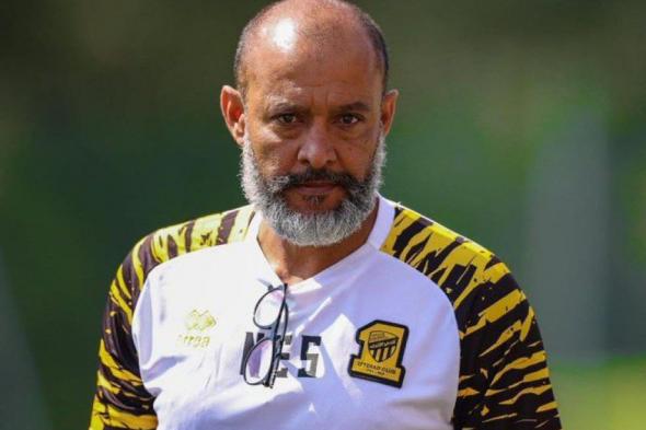 #عاجل مدرب فريق #الاتحاد. #نونو_سانتو يتمسك بالمحترف المغربي #عبدالرزاق_حمدالله. ووفقا للمصادر المطلعة وضع في ترتيباته الاستفادة من الثلاثي. حمدالله و #بنزيما و #رومارينهو في التشكيل الأساسي #صحيفة_المدينة