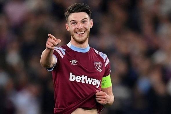 آرسنال يحصل على موافقة وست هام لضم ديكلان رايسالأربعاء 28/يونيو/2023 - 11:22 م
تمكن نادي آرسنال، اليوم الأربعاء، من الحصول على موافقة وست هام يونايتد، بشأن انتقال ديكلان رايس إلى صفوف الجانرز.