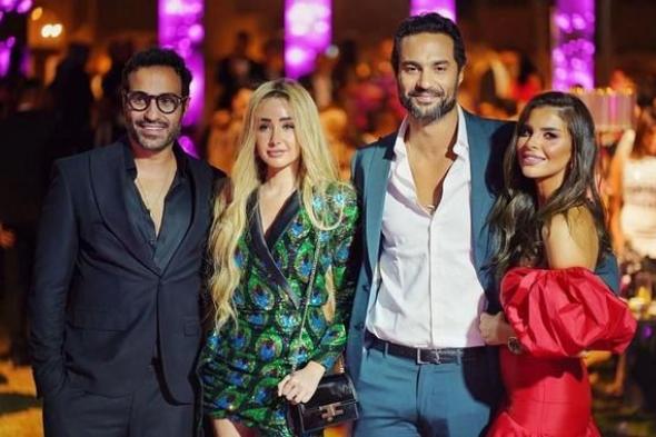 أحمد فهمي يكشف حقيقة انفصاله عن هنا الزاهد وخلافها مع شقيقه كريم