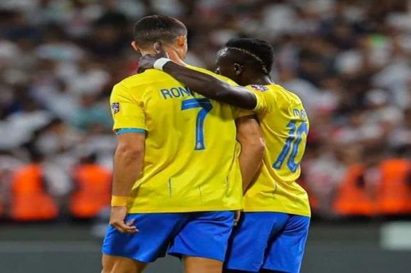 رونالدو وماني يقودان النصر لاكتساح الفتح في أول انتصار بـ الدوري السعوديالجمعة 25/أغسطس/2023 - 11:05 م
قاد البرتغالي كريستيانو رونالدو والسنغالي ساديو ماني لاعبي النصر السعودي، فريقهما لاكتساح الفتح بخماسية نظيفة، في المباراة التي جمعتهما ضمن الجولة الثالثة من الدوري السعودي.
