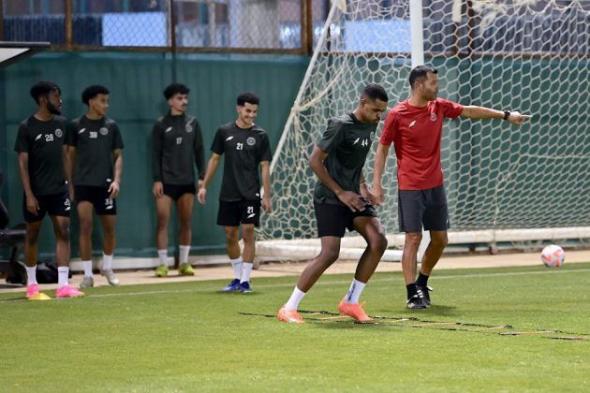 الشباب يفتح صفحة الاعداد للنصر