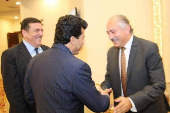 سر غضب جماهير الزمالك بعد تعيين عماد البناني رئيسا للجنة الثلاثية (صور)الأحد 27/أغسطس/2023 - 10:42 م
قرر الدكتور أشرف صبحي وزير الشباب والرياضة تكليف الدكتور عماد البناني بمنصب رئيس اللجنة الثلاثية بنادي الزمالك والمدير التنفيذي بدلا من اللواء حسن موسى.