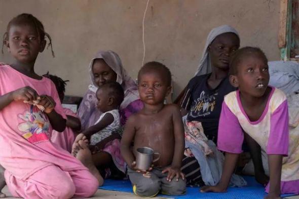 ولاية سودانية تنجو من اجتياح الكوليرا وحمى الضنكالثلاثاء 03/أكتوبر/2023 - 10:29 م
كشف وزير محلي في السودان عن الولاية التي لم يصلها وباء الكوليرا أو حمى الضنك، وهي ولاية سنار في شرق السودان، حيث أفاد إبراهيم العوض أحمد يوسف وزير الصحة