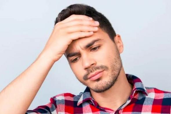 على الرغم من أن السبب وراء #تنميل_الرأس يمكن أن يكون نتيجة لمشكلة بسيطة، مثل الإصابة بنزلات البرد والإنفلونزا، إلا أنه يمكن أيضاً أن يكون نتيجة للإصابة بمشكلات صحية أو إصابات خطيرة! تعرف أكثر على أسباب تنميل الرأس وكيفية العلاج