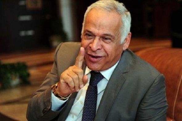 فرج عامر يرد على مفاوضات سموحة لضم عبد القادر من الأهليالجمعة 08/ديسمبر/2023 - 10:20 م
أكد محمد فرج عامر رئيس سموحة، أن باب ناديه مفتوح أمام أحمد عبد القادر جناح النادي الأهلي، في أي وقت حال رحيله عن المارد الأحمر