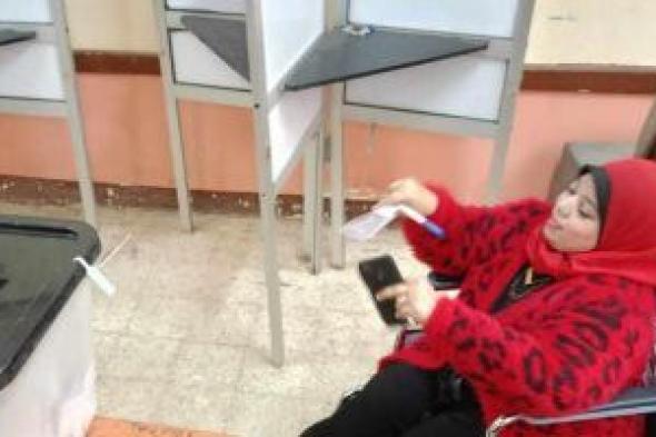 مواطنة من ذوى الهمم بسوهاج تدعو المواطنين للمشاركة فى الانتخابات الرئاسية