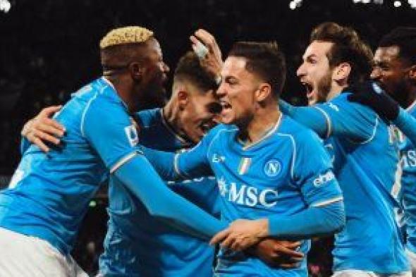 نابولي يخطف فوزا صعبا من كالياري في الدوري الإيطالي.. فيديو