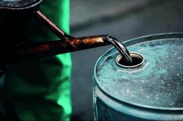 النفط يقفز أكثر من 2% وسط آمال خفض أسعار الفائدة الأمريكية