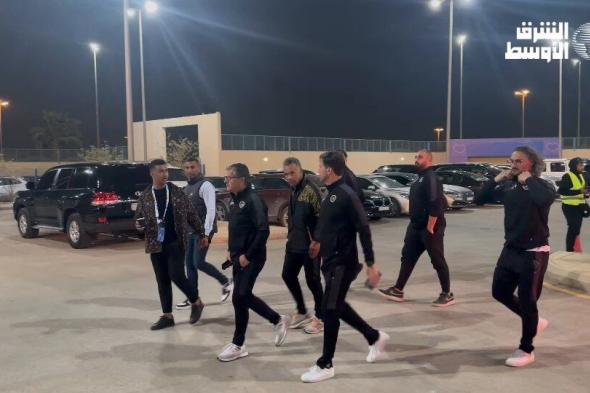 مورايس مدرب فريق #سابهان الإيراني يحضر إلى ملعب «الأول بارك» برفقة عدد من أعضاء الفريق لمتابعة مواجهة #النصر_الفيحاء