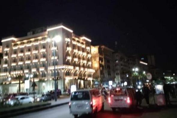 أهالى الإسكندرية يستمتعون بالطقس الدافئ على الكورنيش في خامس ليالي رمضان.. فيديو