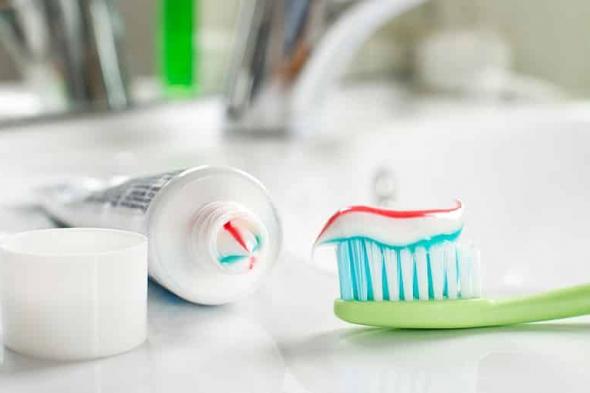 4 استخدامات غير متوقعة لمعجون الأسنان.. ستدهشك معرفتها