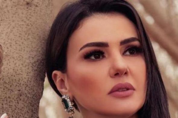 دينا فؤاد تشعل أحداث الحلقة 24 من مسلسل حق عرب بزواجها من رياض الخولى.. صور