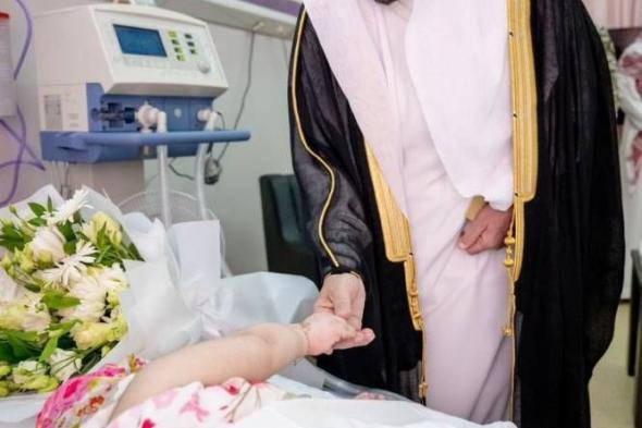 أمضت ٢٧ سنة منوّمة في «تخصصي بريدة»... أمير #القصيم يلبي دعوة خلود الحربي لزيارتها بالمستشفى. أماني العنزي