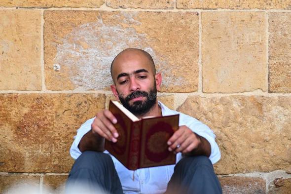 أكبر مائدة إفطار للطلاب الوافدين بالجامع الأزهر في يوم عرفة ( فيديو وصور)السبت 15/يونيو/2024 - 08:08 م
نظم الجامع الأزهر الشريف ، مائدة تتكون ٥٠٠٠ وجبة إفطار للطلاب الوافدين، وذلك وفقًا لتوجيهات فضيلة الإمام الأكبر الدكتور أحمد الطيب، شيخ الأزهر، وإشراف الدكتور محمد الضويني، وكيل الأزهر. أكبر مائدة إفطار للطلاب الوافدين بالجامع الأزهر في يوم عرفة (7) أكبر مائدة إفطار