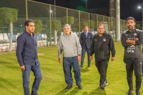 رئيس هيئة قناة السويس يشد من أزر منتخب الشباب قبل انطلاق تصفيات شمال أفريقيا