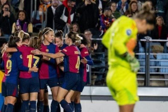 برشلونة يكتسح ريال مدريد برباعية في كلاسيكو السيدات.. فيديو