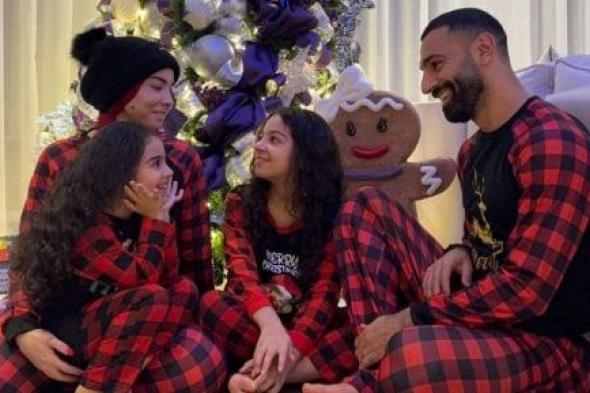 محمد صلاح ونجوم ليفربول يحتفلون بالكريسماس مع عائلاتهم.. صور