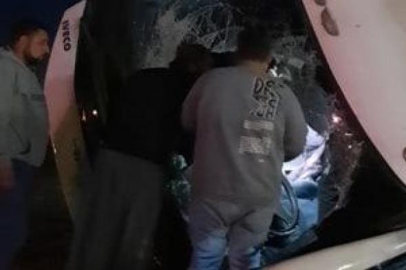 معاينة حادث انقلاب أتوبيس طريق السويس: السرعة الزائدة السبب.. صور