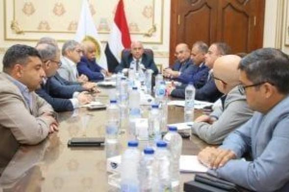 الهيئة
      الوطنية
      للصحافة
      تناقش
      الخطة
      القومية
      لتطوير
      المحتوى
      الإعلامى