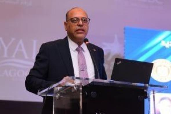 وزير
      العمل:
      لا
      زيادة
      للأجور
      عبر
      الشائعات
      والكيانات
      الوهمية
      المروجة
      لأكاذيب