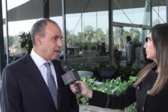 وزير
      الخارجية:
      تقسيم
      السودان
      خط
      أحمر
      لن
      نقبله
      تحت
      أي
      ظرف
      من
      الظروف